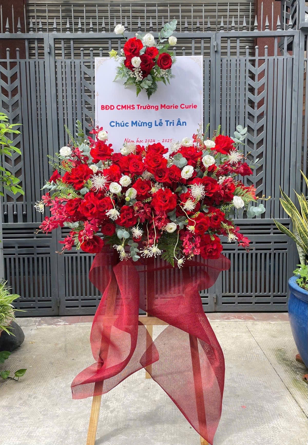 Kệ Hoa Khai Trương 37