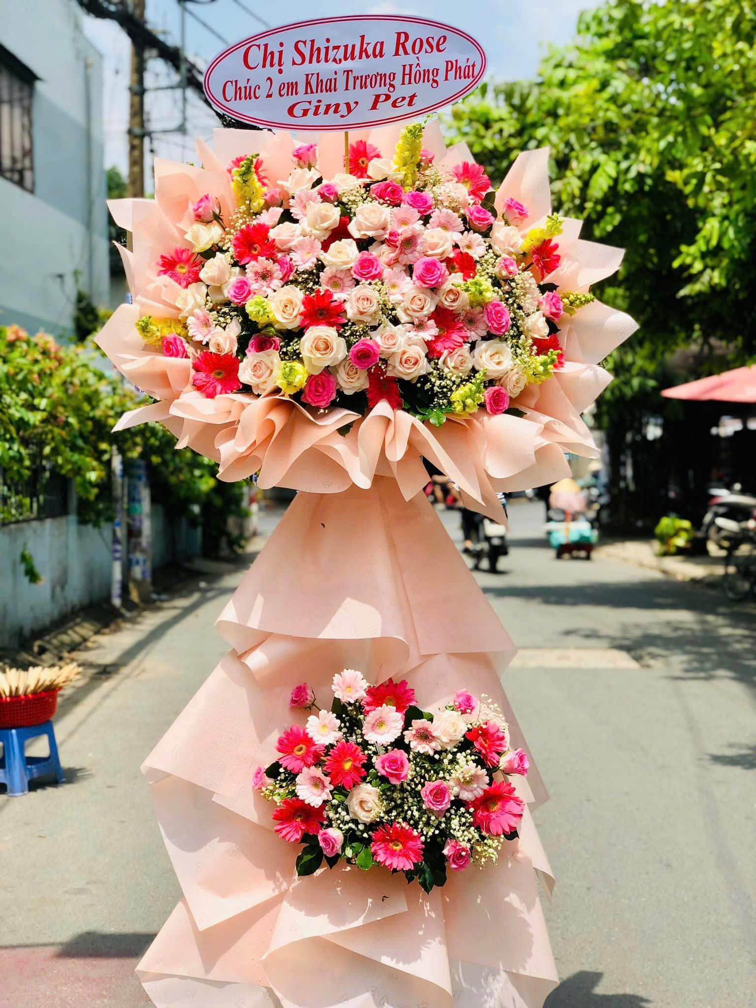 Kệ Hoa Khai Trương 43